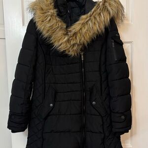 YOUTH DKNY Black Puffer Jacket with Faux Fur Hood